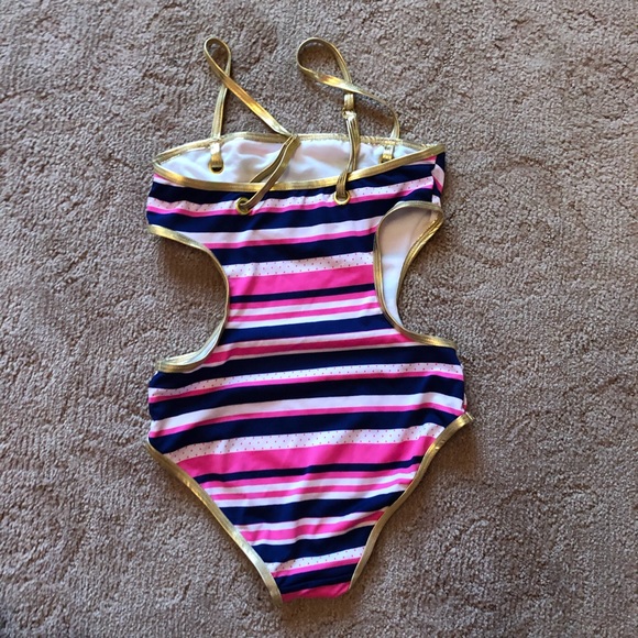 Kids cutout one piece striped bathing suit - Picture 7 of 7